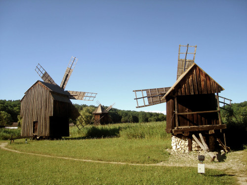 Two pivoting windmills